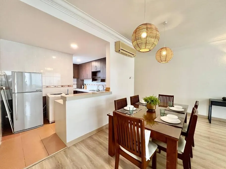 Wisma Cosway Near Pavilion Kl Dual Key Apartment By Sleepy Bear Kuala Lumpur 0*,  Malaysia